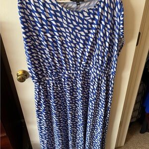 Eloquii Blue and White Leaf Print Maxi Dress